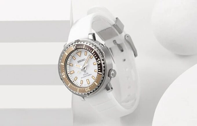 Prospex Serisi Güneş Enerjili Kuvars Saatler Noel Sınırlı Sürüm Beyaz